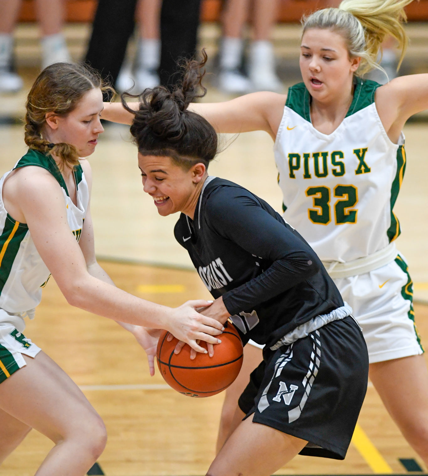 Lincoln Northeast vs. Lincoln Pius X